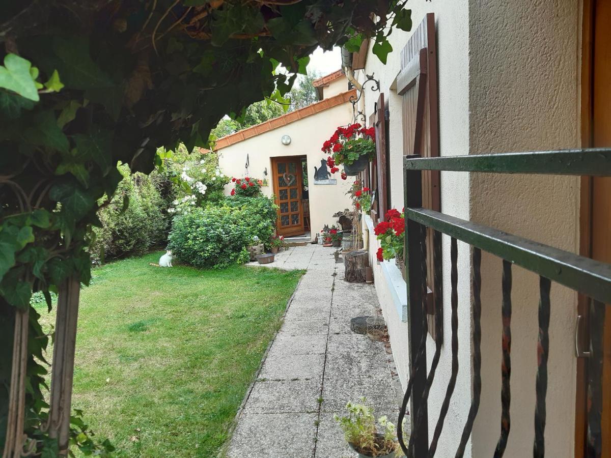 Les Alouettes B&B Hardecourt-aux-Bois Exterior foto